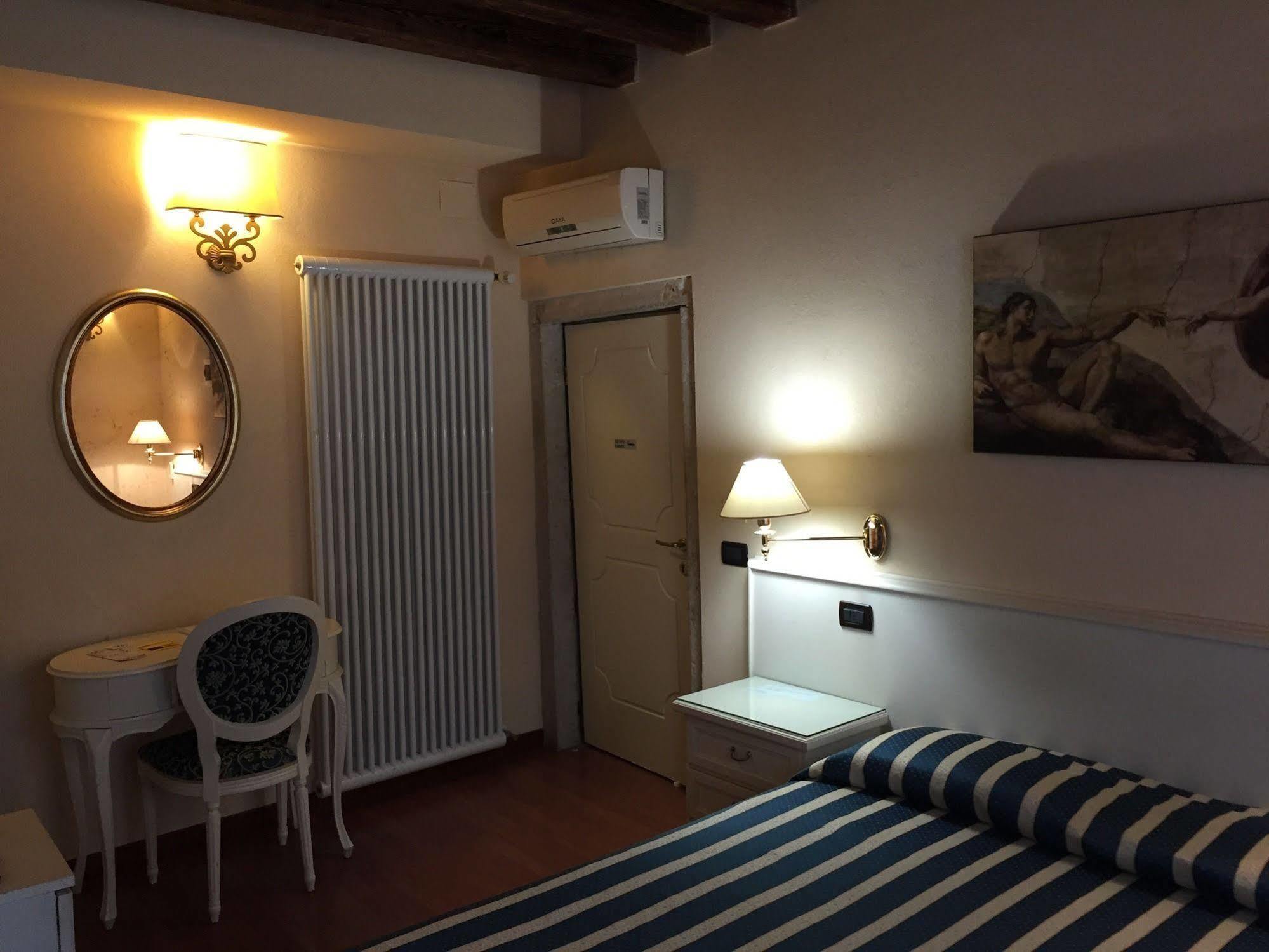 Venice Resorts Eksteriør billede